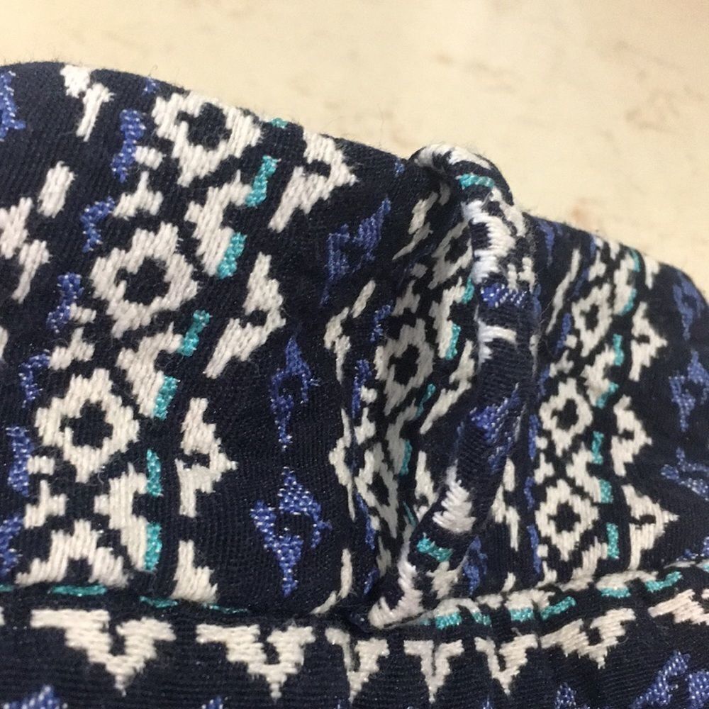 The Limited Aztec printed shorts SZ 4 - Picture 8 of 9